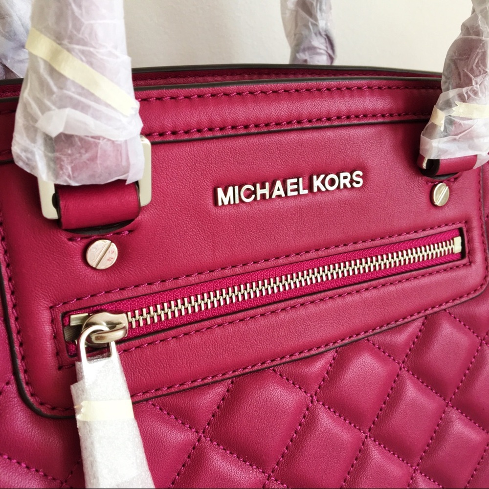 MICHAEL KORS Selma Zip Quilt Satchel Deep Pink - Picture 3 of 14